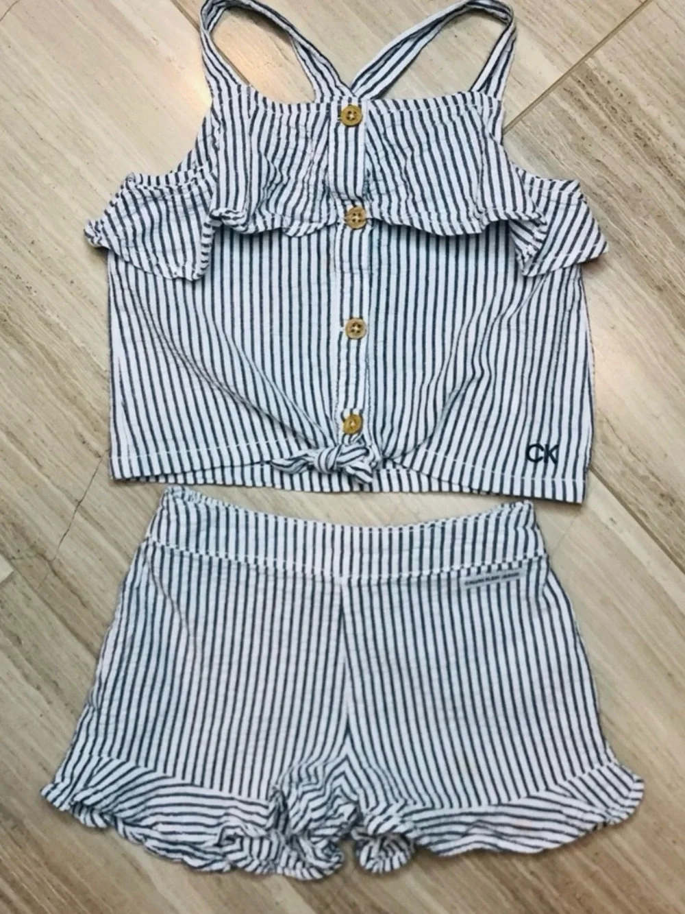 Calvin Klein Jeans 2 Pcs Seersucker Tank Top Shorts Set Ruffle Toddler Grey 18m